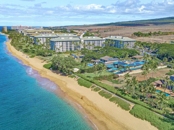 Oceanfront Luxury Beach Retreat in Kaanapali, Maui