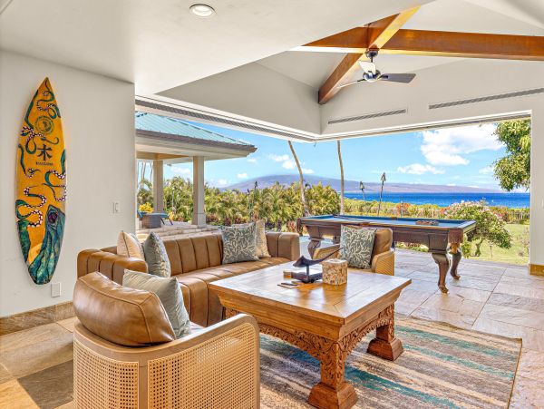 Oceanfront Luxury Beach Retreat in Kaanapali, Maui