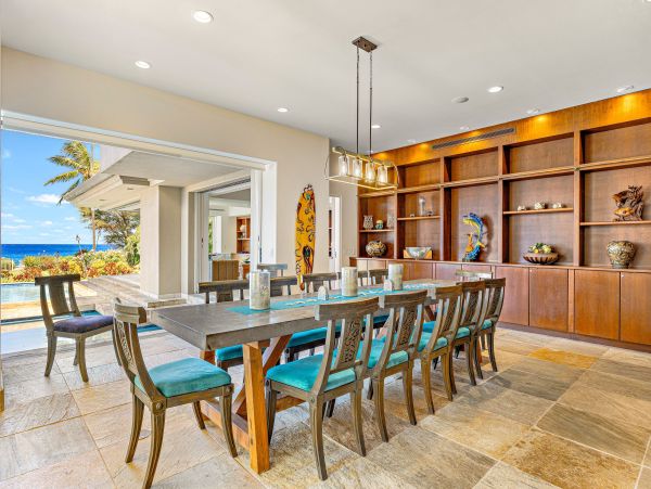 Oceanfront Luxury Beach Retreat in Kaanapali, Maui