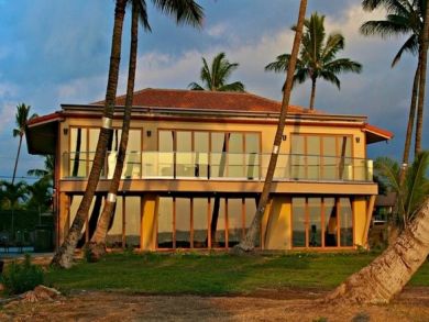 Kihei, Hawaii condo for rent on beach