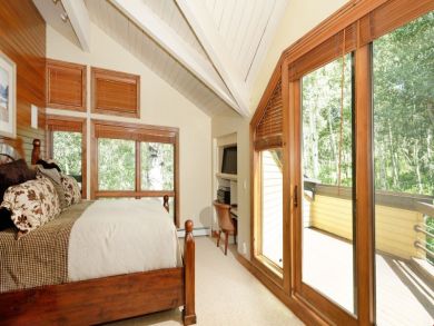 Wood Run Ski in Ski Out Snowmass home