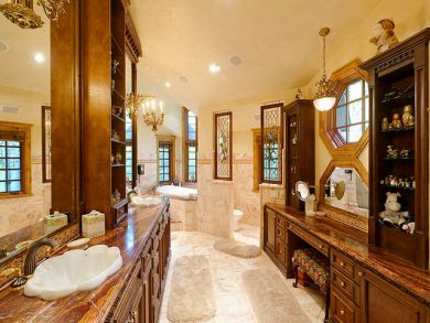 Master bathroom with jacuzzi tub
