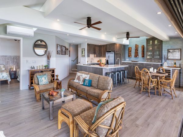 Maui Oceanfront Vacation Rental - Maui Family Beachfront Home with Panoramic Views