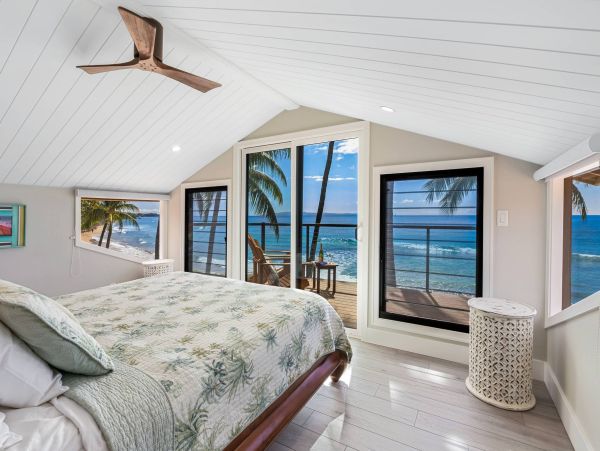 Maui Oceanfront Vacation Rental - Maui Family Beachfront Home with Panoramic Views
