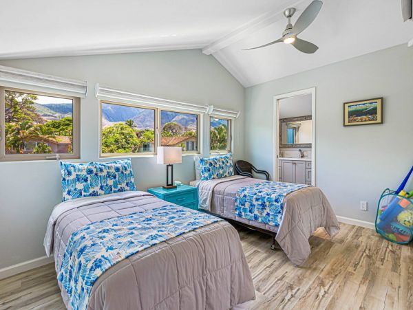 Three Bedroom Beach Rental Sleeps 6 Partial Ocean Views