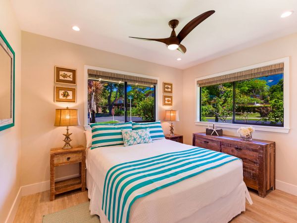 Lahaina Oceanfront Townhome 4 Bedrooms Sleeps 8 Guests