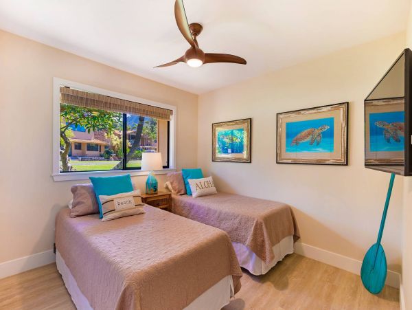 Lahaina Oceanfront Townhome 4 Bedrooms Sleeps 8 Guests