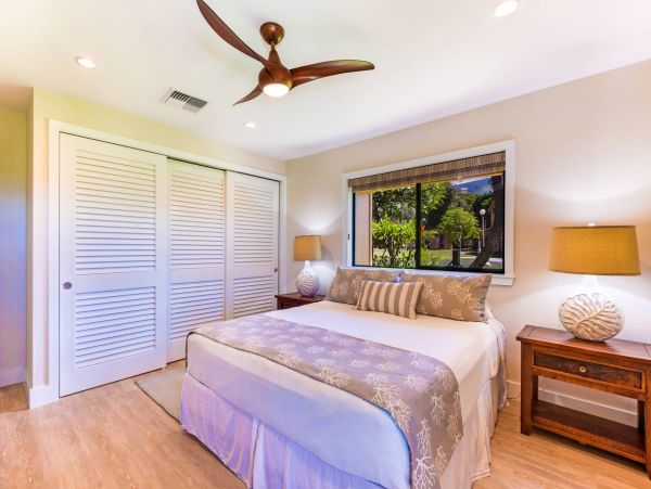 Lahaina Oceanfront Townhome 4 Bedrooms Sleeps 8 Guests