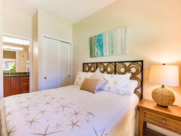 Lahaina Oceanfront Townhome 4 Bedrooms Sleeps 8 Guests