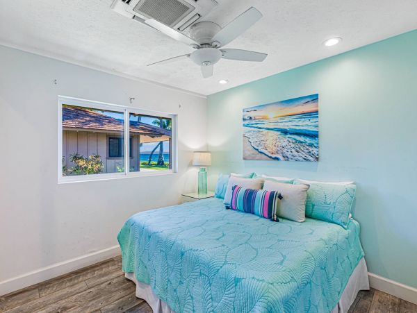 Oceanfront Maui Vacation Rental - Lahaina Condo Rental with Lanai & Pool
