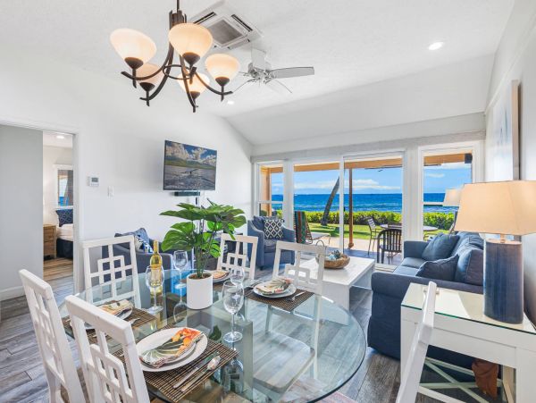 Oceanfront Maui Vacation Rental - Lahaina Condo Rental with Lanai & Pool