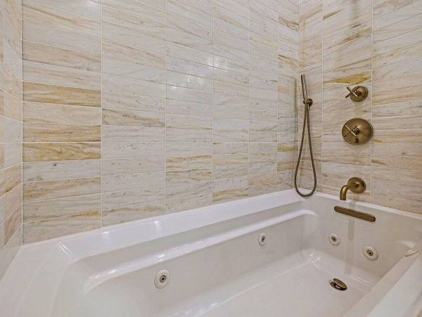 Charming Lahaina Oceanfront Vacation Town Home