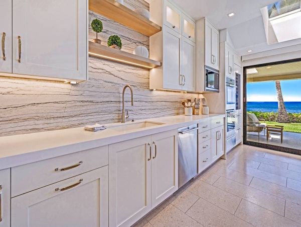 Charming Lahaina Oceanfront Vacation Town Home