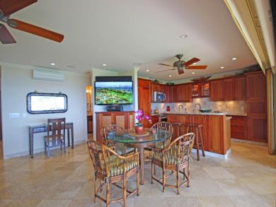 Open kitchen & dining area Open kitchen & dining area
