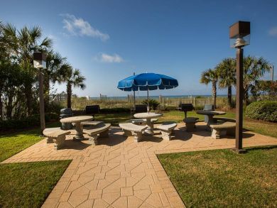 Communal grill & picnic area