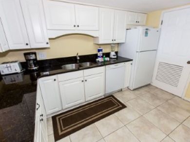 Destin Vacation Beach Condo Sleeps Eight Guests Gulf Views