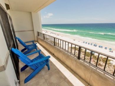 Destin Vacation Beach Condo Sleeps Eight Guests Gulf Views
