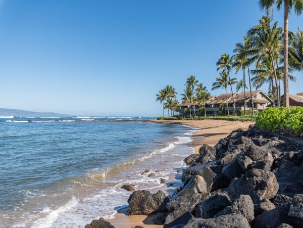 West Maui Rental in Boutique Beachfront Complex.