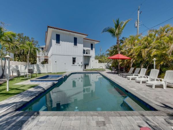 Anna Maria Island Vacation Home On The North End Of Island