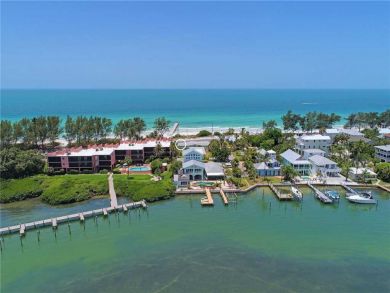 Brandenton Beach Vacation Condo Sleeps Four Guests.