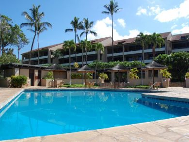 Community pool