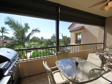 Grill & dining area on balcony