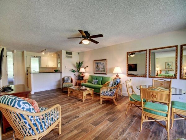Kaanapali Vacation Rentals Short Walk to Beach.