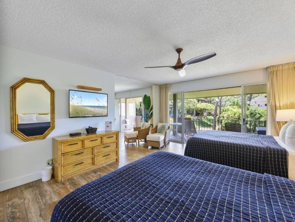 Kaanapali Vacation Rentals Short Walk to Beach.