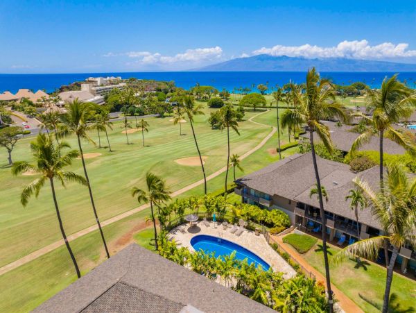 Kaanapali Vacation Rentals Short Walk to Beach.
