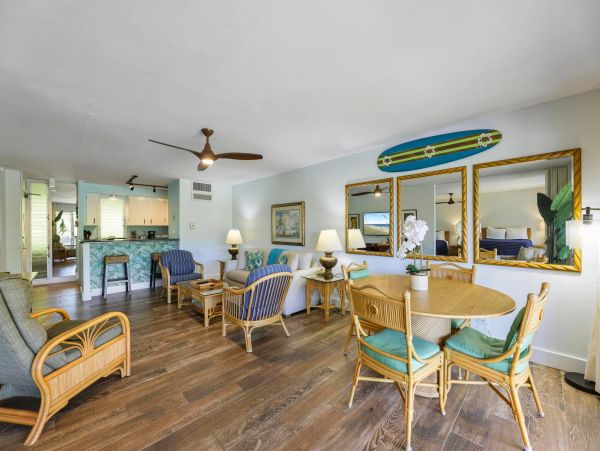 Kaanapali Vacation Rentals Short Walk to Beach.