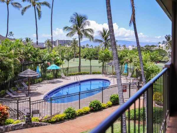 Kaanapali Vacation Rentals Short Walk to Beach.