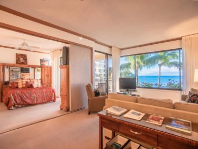 A stunner of a Lahaina Rental Pacific Ocean Views Pool A stunner of a Lahaina Rental Pacific Ocean Views Pool