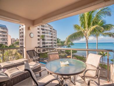 A stunner of a Lahaina Rental Pacific Ocean Views Pool A stunner of a Lahaina Rental Pacific Ocean Views Pool
