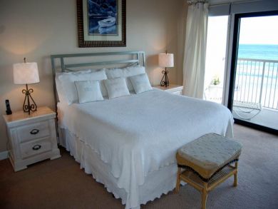 Queen guest bedroom Queen guest bedroom