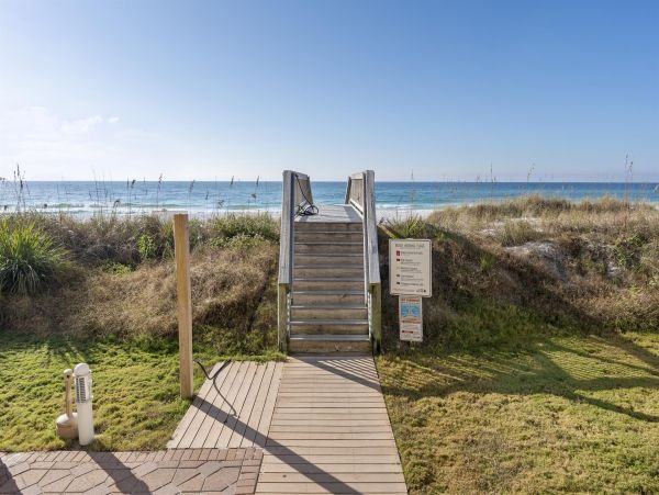 Destin Amazing Beach Front Views, Pool