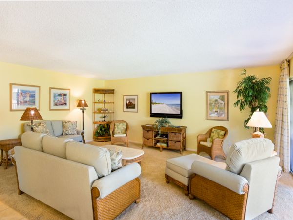 Three Bedroom Sanibel Island Vacation Condo at the Beach