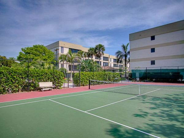 Three Bedroom Sanibel Island Vacation Condo at the Beach