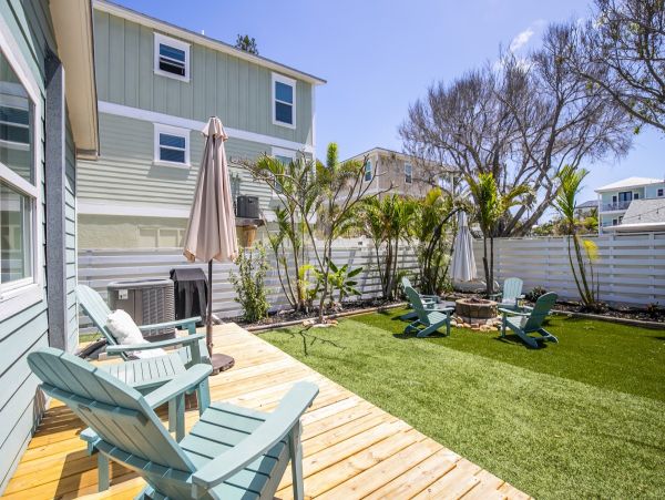 Bradenton Beach Vacation Rental Value Priced! Three Bedroom Cottage