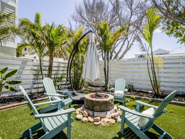 Bradenton Beach Vacation Rental Value Priced! Three Bedroom Cottage
