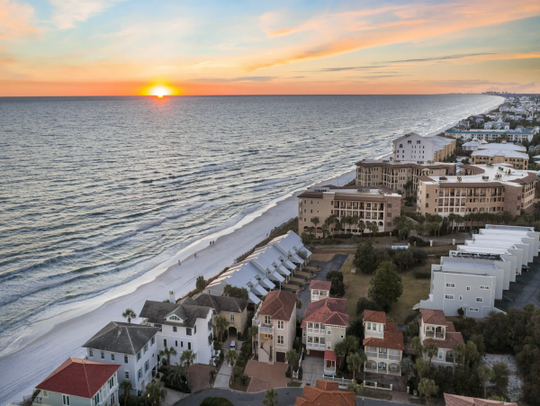 Santa Rosa Beach Luxury Home Sleeps 16  Short Walk to Beach