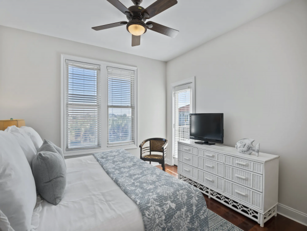 Santa Rosa Beach Luxury Home Sleeps 16  Short Walk to Beach