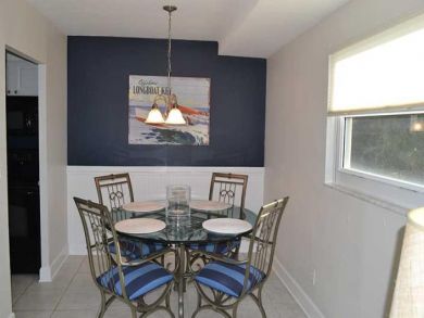Longboat Key Gulf Front 2 Bedroom Condo Pool Sleeps 4