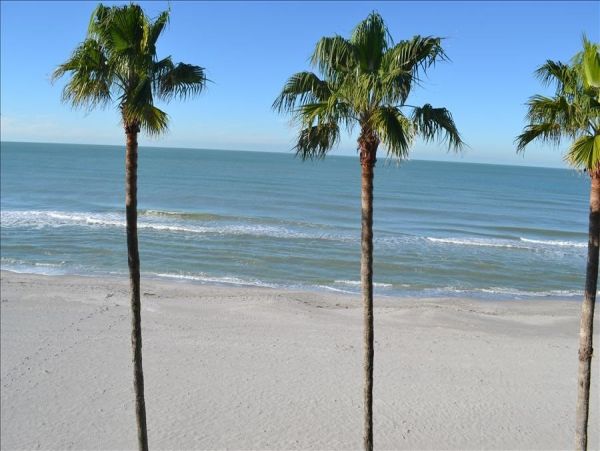 Lovely 2 Bedroom Condo Full Ocean Views in Longboat Key
