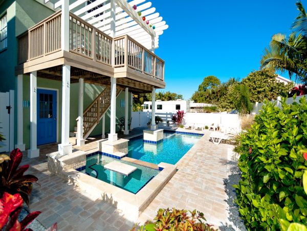 Anna Maria Rental Home Only 200 Steps to the Beach- Pool