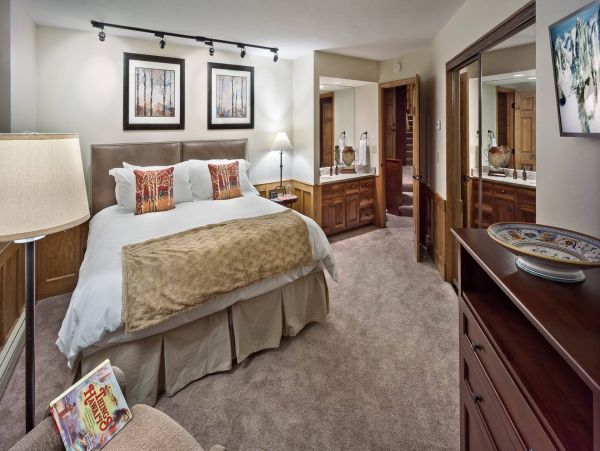 Ski In Ski Out Luxury Rental in Steamboat Springs