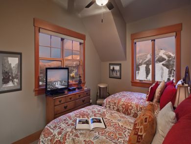 Third bedroom with full beds