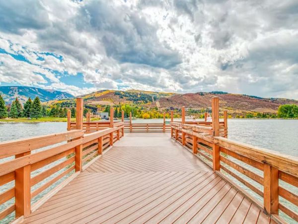 Three Bedroom Vacation Condo in Avon Sleeps Nine Guests