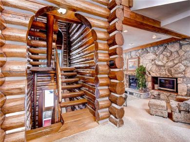 Ski in Vacation Mountain Home in Alta - Indoor Hot Tub -Sleeps 18