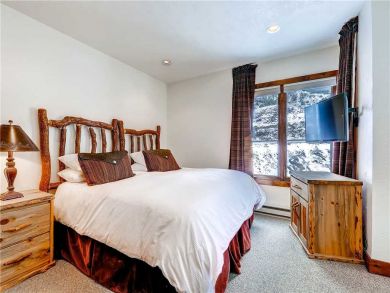 Ski in Vacation Mountain Home in Alta - Indoor Hot Tub -Sleeps 18