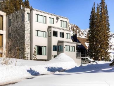 Ski in Vacation Mountain Home in Alta - Indoor Hot Tub -Sleeps 18